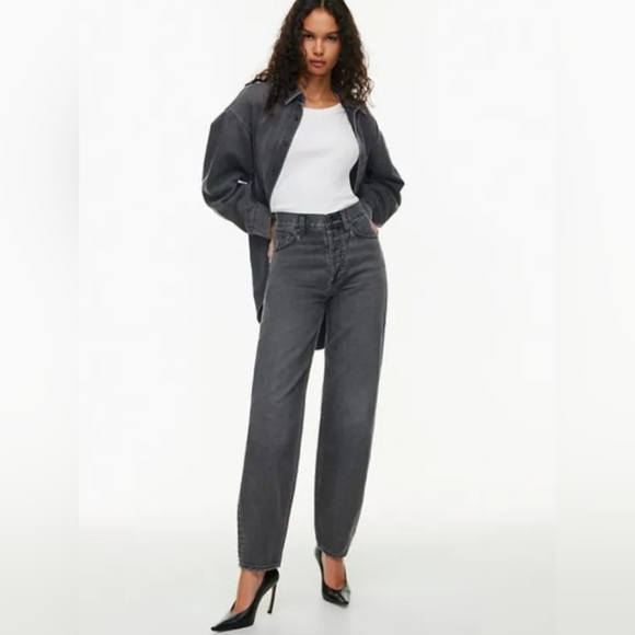 Aritzia Denim - Aritzia Denim Forum The Gia High Rise Carrot Jeans Black Washed Straight Tapered